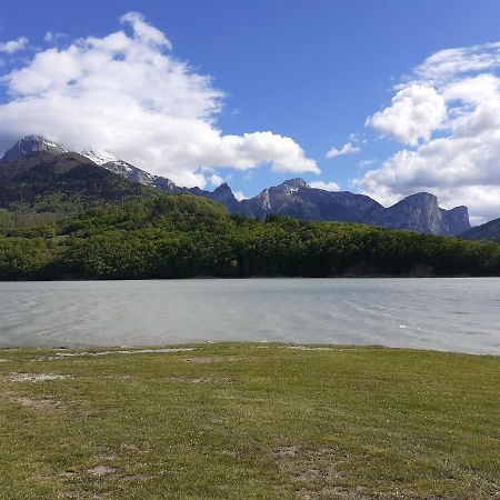 كوربس L'Eloge De La Nature المظهر الخارجي الصورة